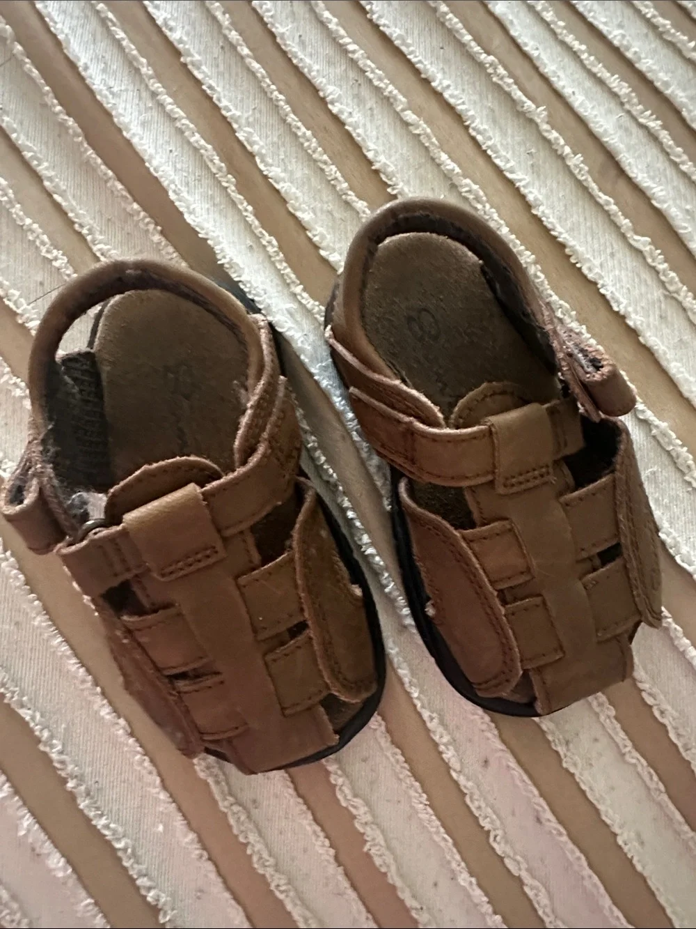 Kids Brown Closed-Toe Hook-and-Loop Sandals